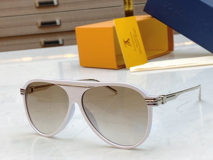 LV Blackwood Sunglasses with Pilot-style Design and LV Lettering on Metal Hinges