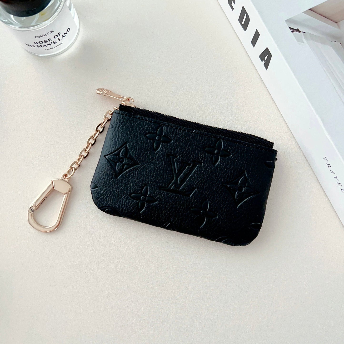 LoveV Embossed Logo Pendant Card Bag/coin Purse