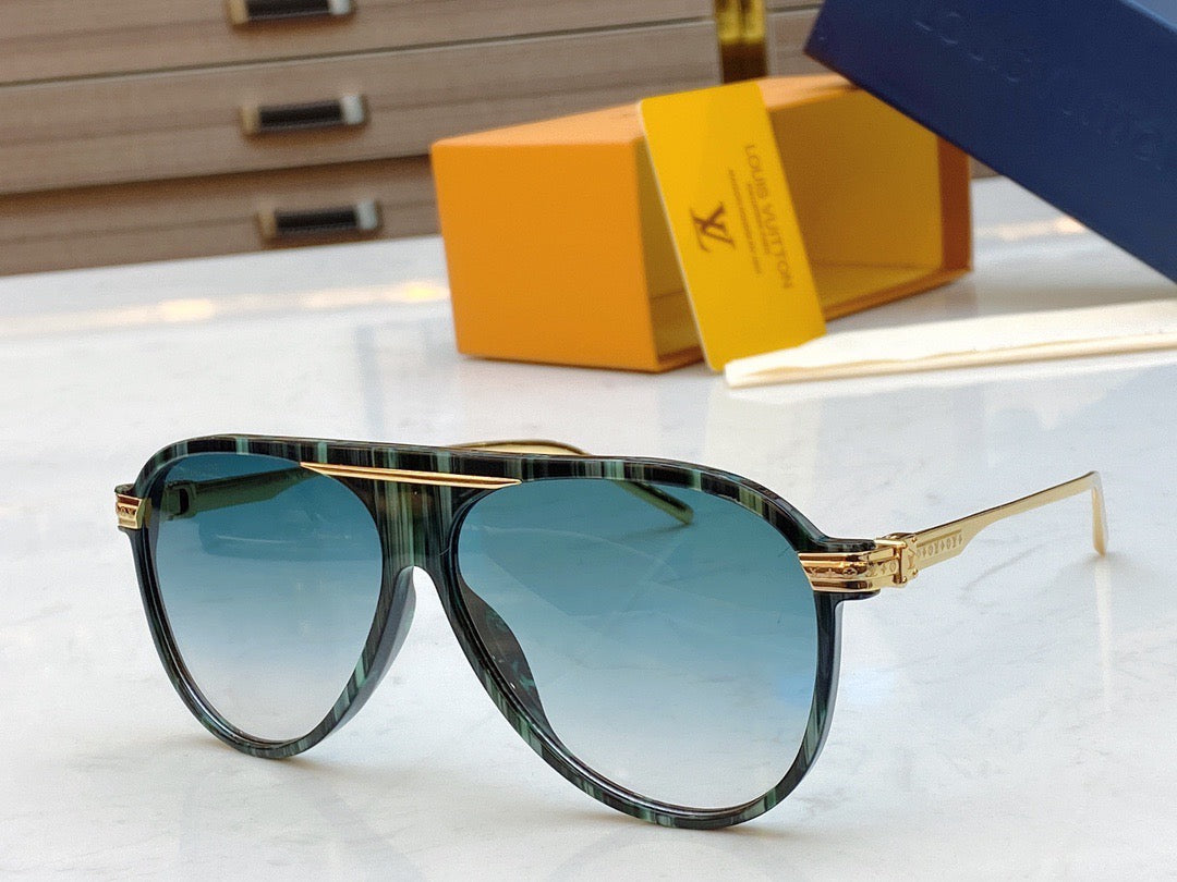 LV Blackwood Sunglasses with Pilot-style Design and LV Lettering on Metal Hinges