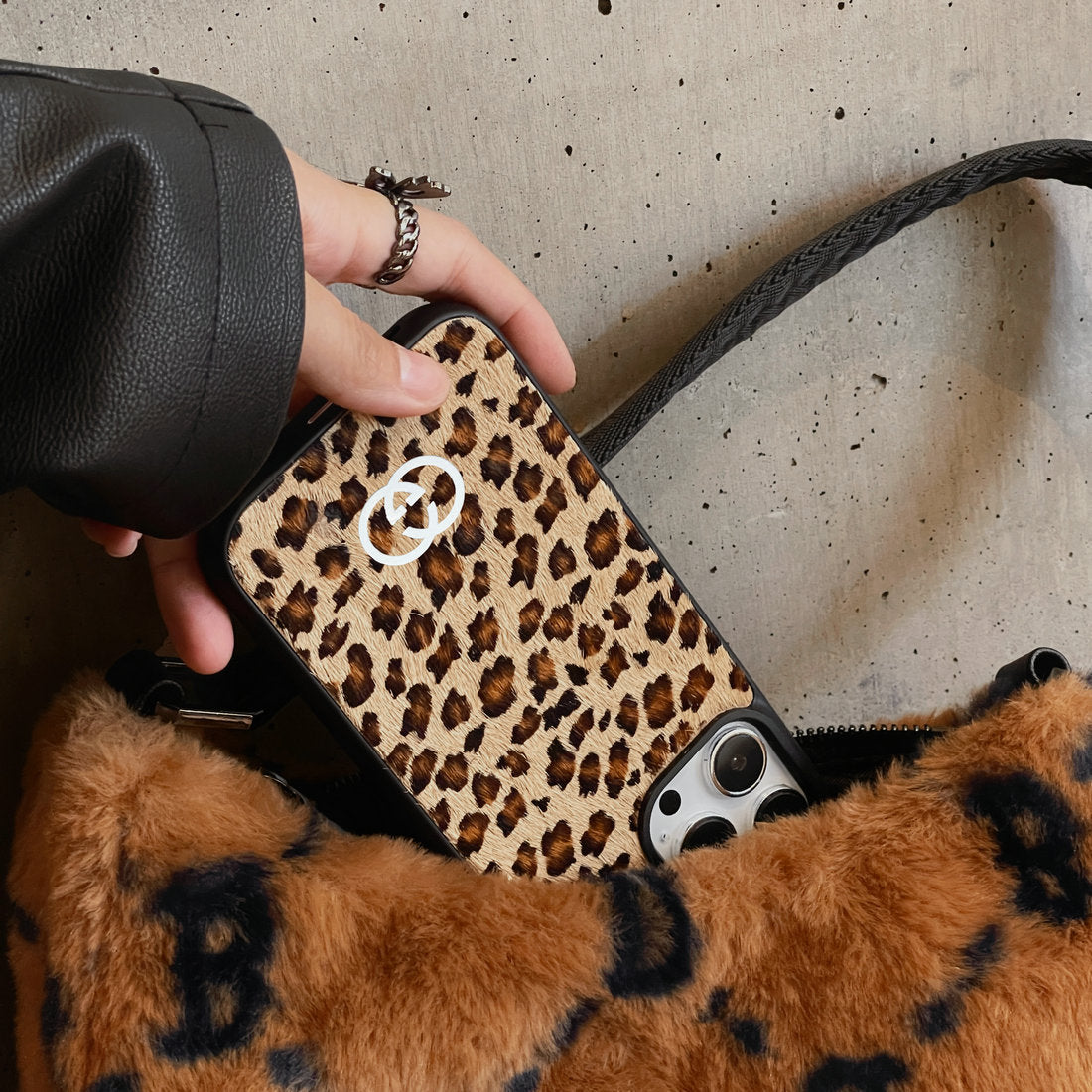 GG Autumn Leopard Fur Case